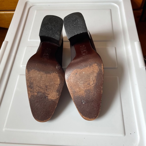 Gorgeous Italian dark brown leather lined block heel pumps - Picture 6 of 10